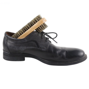 Escobilla para cuero